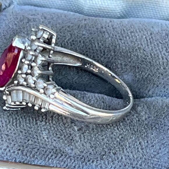 Vintage Pink Sapphire Ring in Size 7 1/4 sterling silver Costume Jewelry - Picture 5 of 10